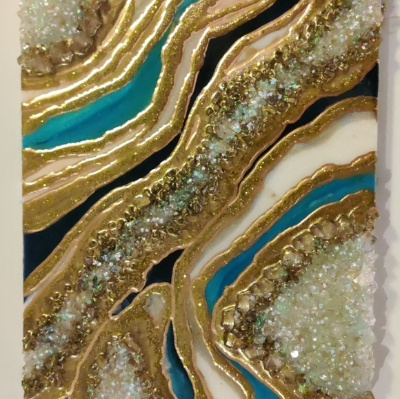 Blue and Gold- Geode art piece (Resin) - Picture 4 of 5
